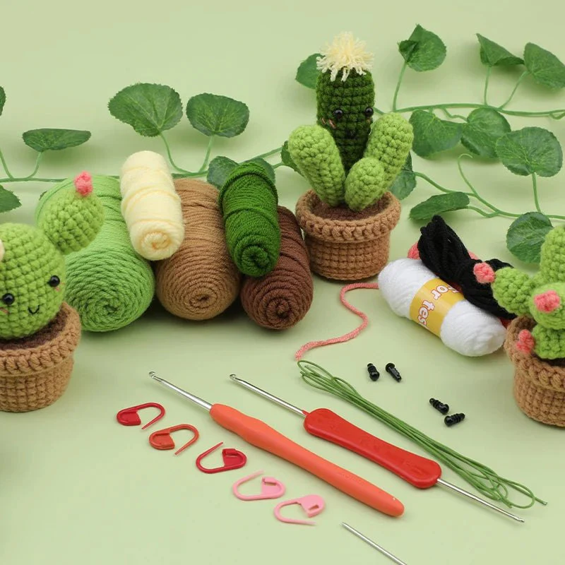 Beginner Crochet Kit - Potted Cactus Plant - Image 5