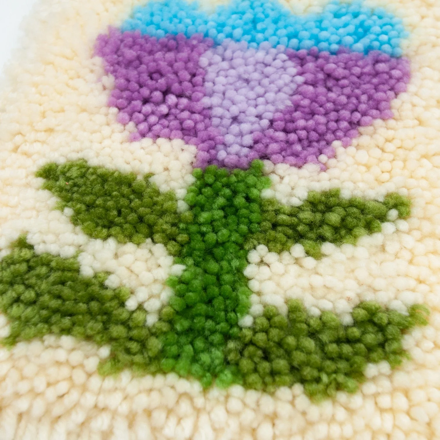 Beginner Mini Latch Hook Wall Hanging Kit Floral Series - Purple Tulip - Image 3