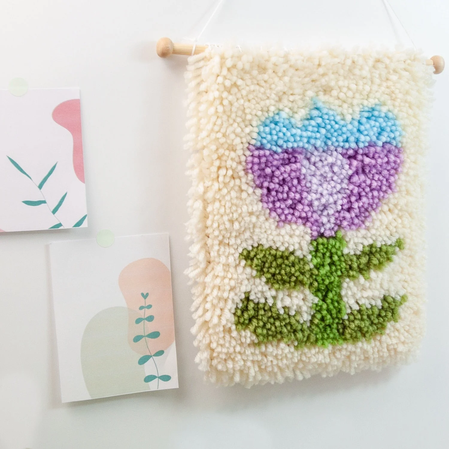 Beginner Mini Latch Hook Wall Hanging Kit Floral Series - Purple Tulip - Image 4